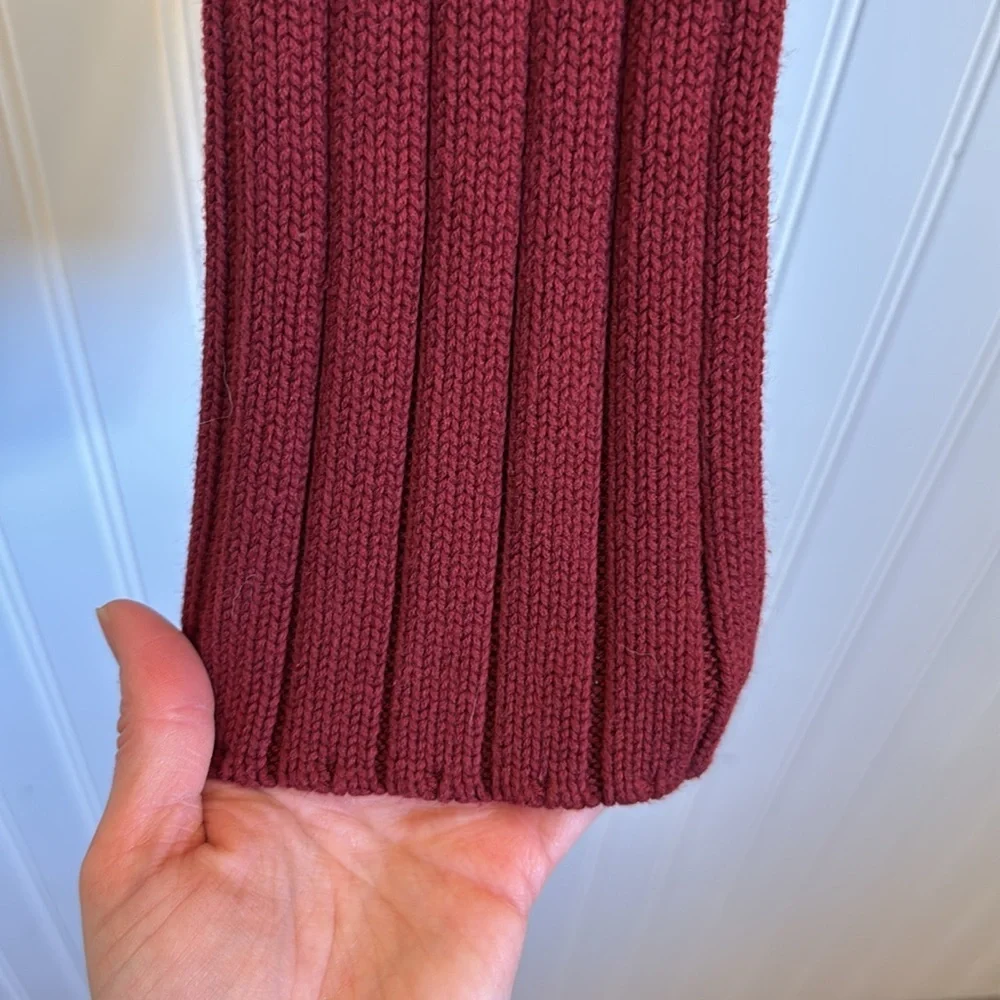 Abercrombie & Fitch Red Men's Heavy Knit Ribbed Sweater Size Medium - Picture 3 of 9